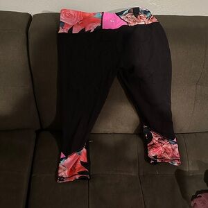 lululemon Leggings with Floral Accents